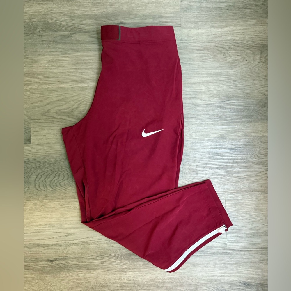 *NWOT* Nike Women’s Storm Fit ADV Pro Elite Athlete Pants Size 2XL